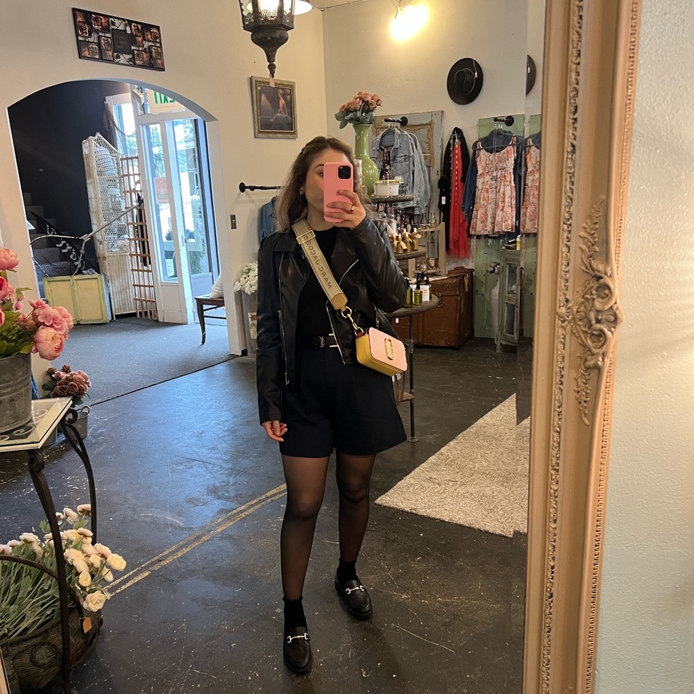 Meet your Posher, Jasmine